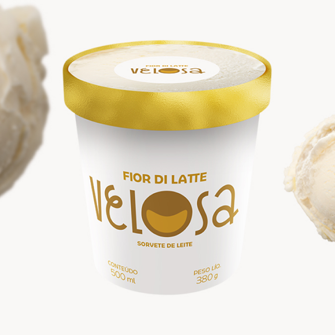 Sorvete de leite, clássico da tradição italiana — perfeito para quem valoriza o simples bem-feito.