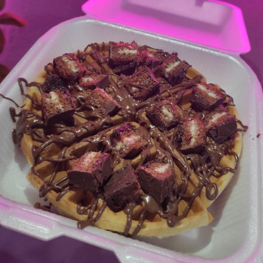 WAFFLES CON TOPPING (D)