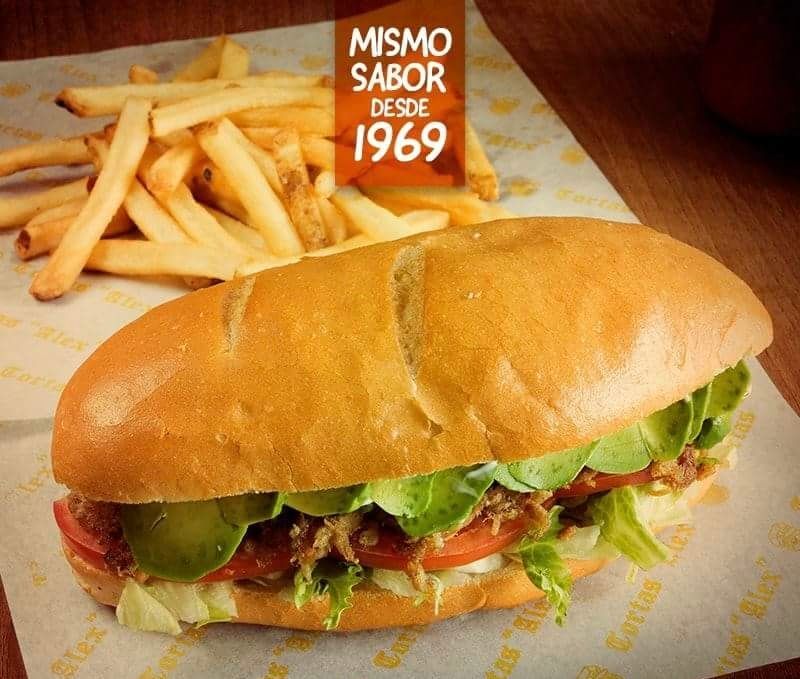 COMBO TORTA DE PIERNA (Torta + Papas 250 gr.)