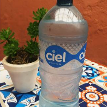 Agua Embotellada