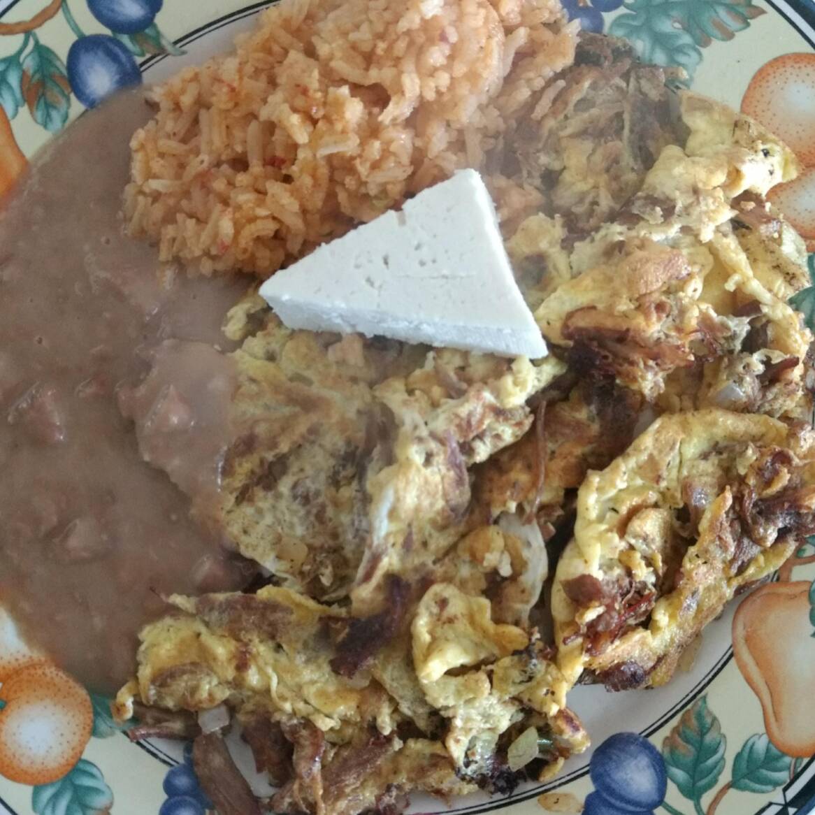 Huevos con Machaca a mi Estilo y Cafe