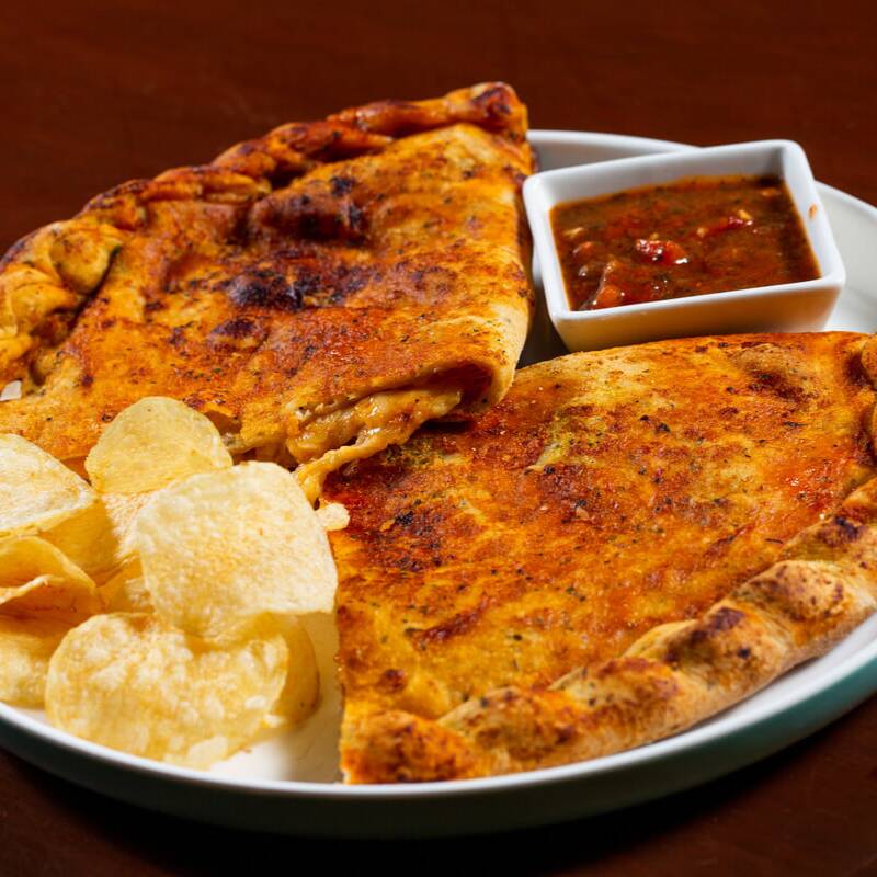Calzone de Tres Quesos