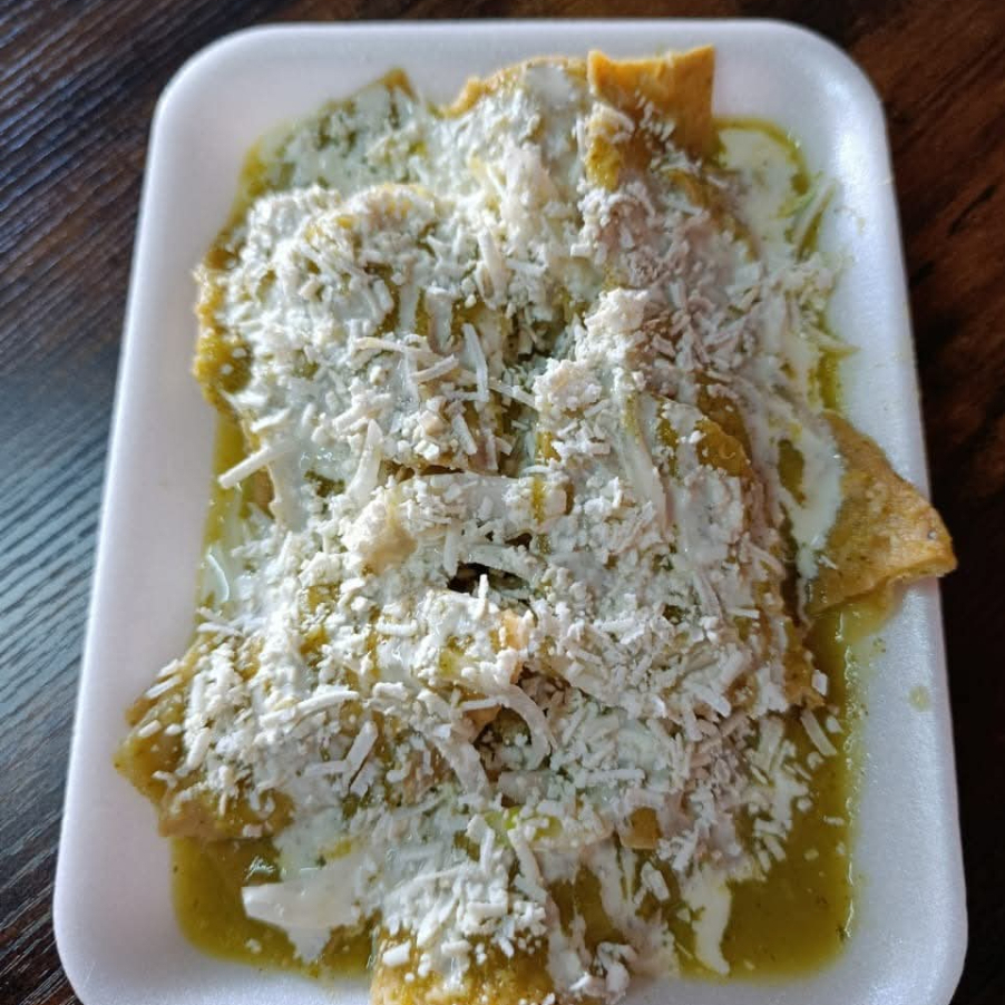 Chilaquiles Suizos con Pollo