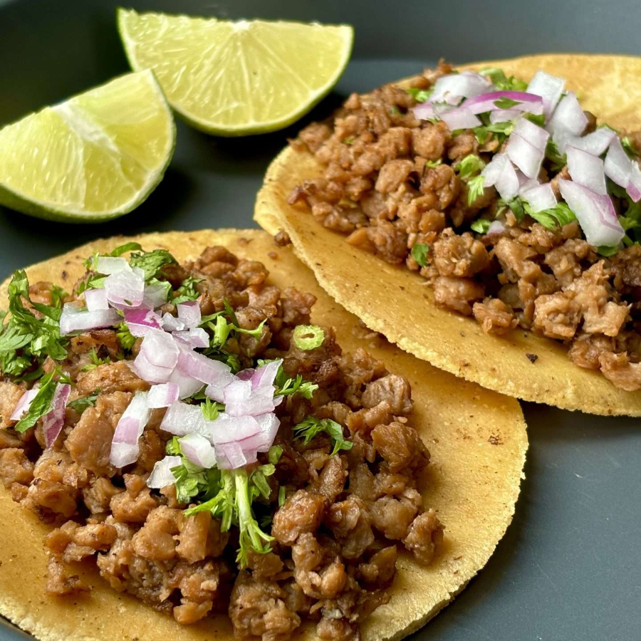 Tacos de arrechera de maiz