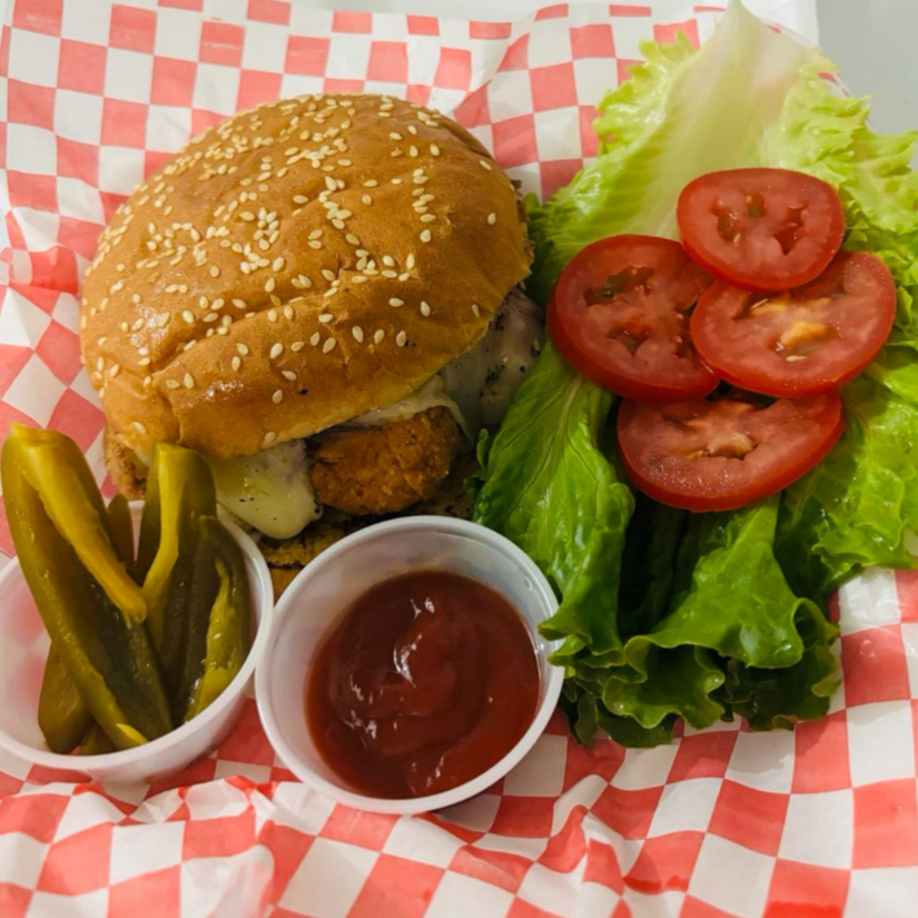 HAMBURGUESA DE BONELESS