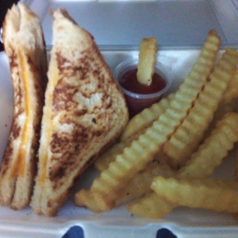 Grilled Cheese Sándwich