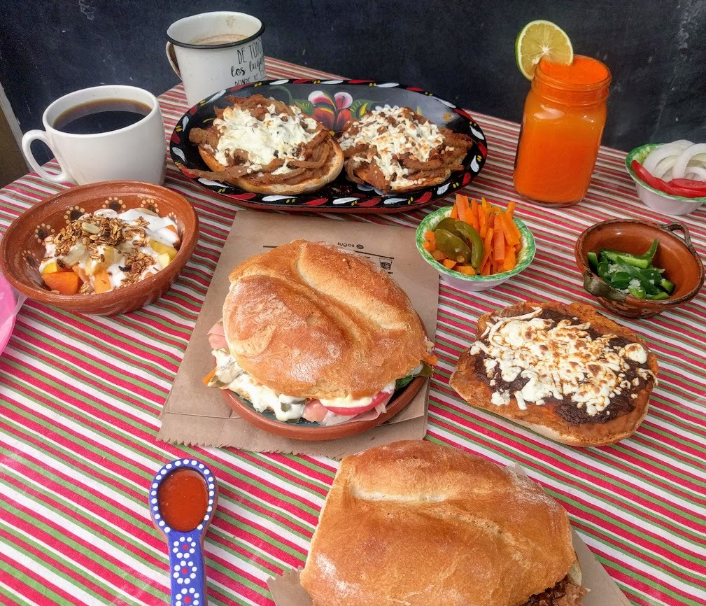 Tortas y Jugos Río 705