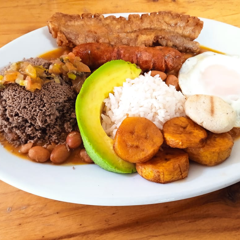 Bandeja paisa.