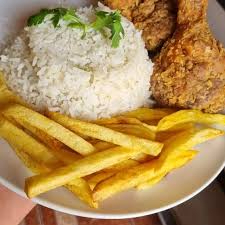 Pollo Broaster con Papas Fritas