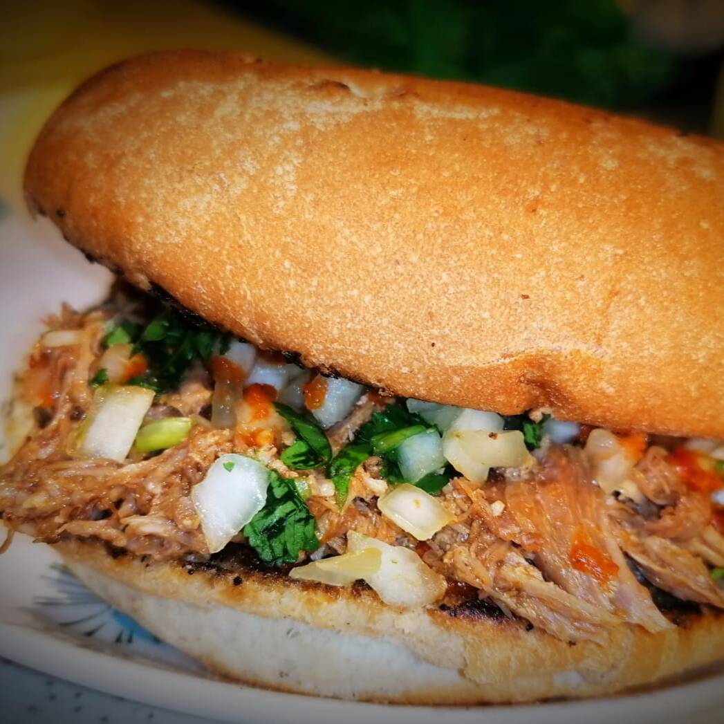 Torta de Birria