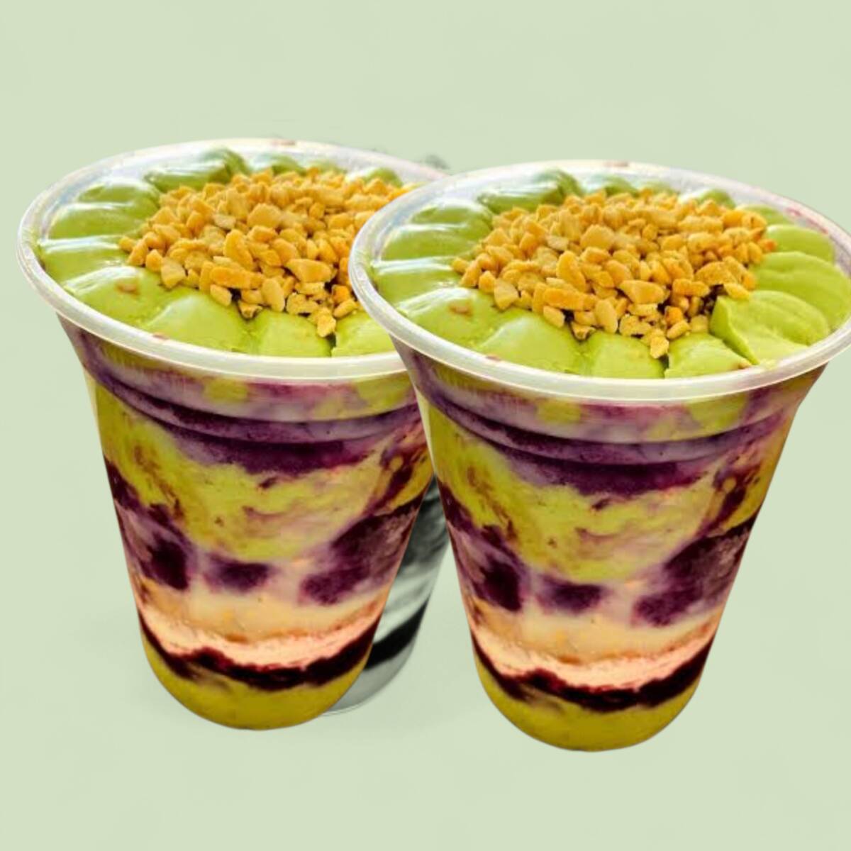 Contém Açaí, leite condensado, leite em pó, Paçoca e Creme de Pistache