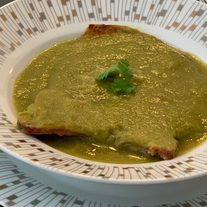 Chuleta Ahumada en Salsa Verde ( Comida Completa)
