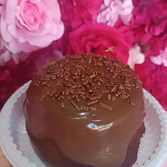 Delicioso bolo de chocolate 100% artesanal mini vulcão 500 gramas