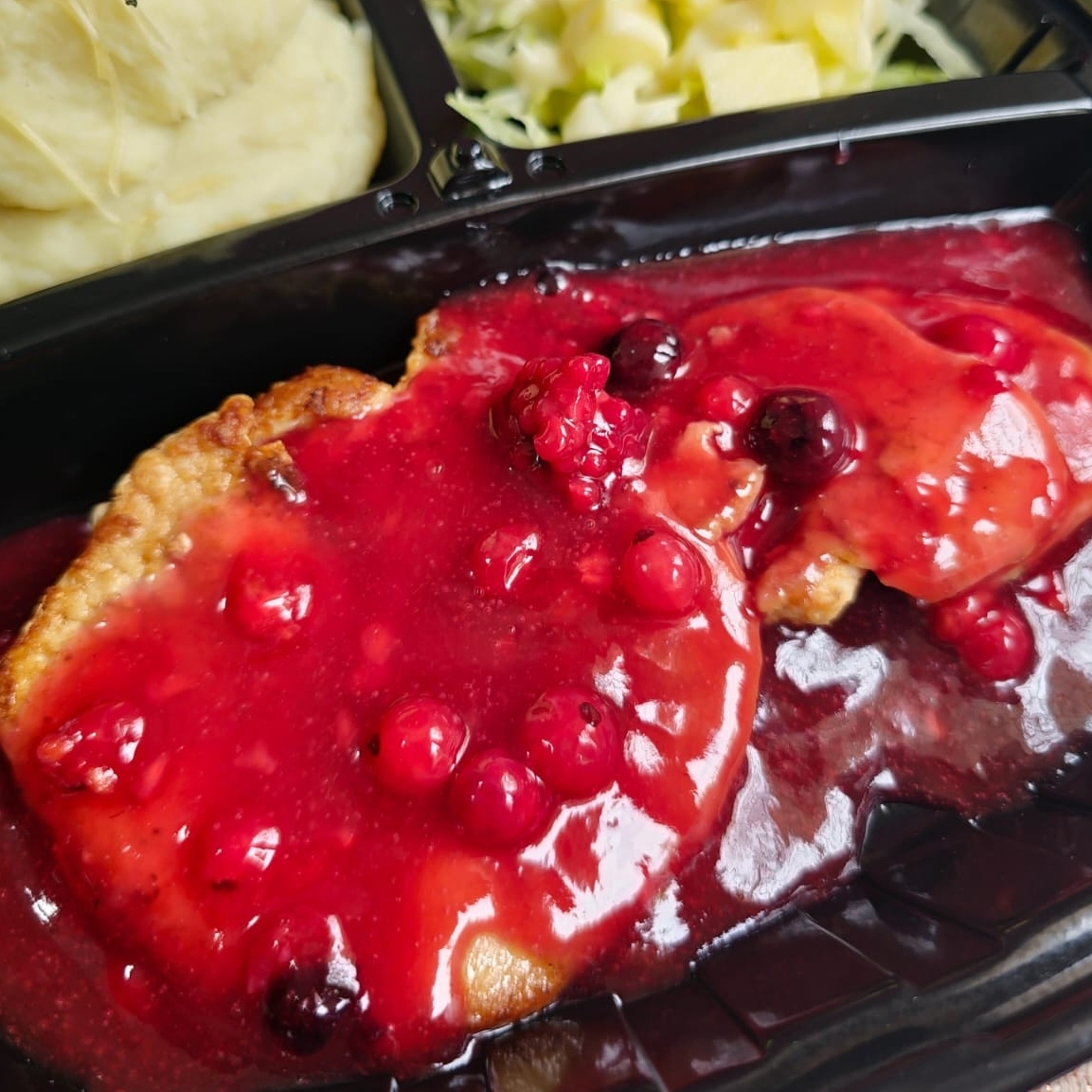 Lomo de Cerdo en salsa de frutos rojos