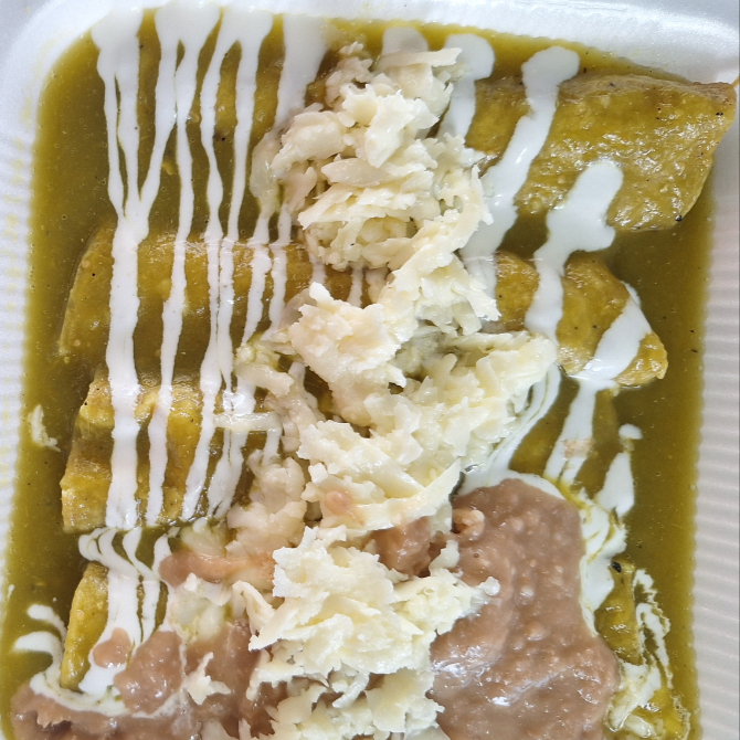 ENCHILADAS VERDES DE QUESO