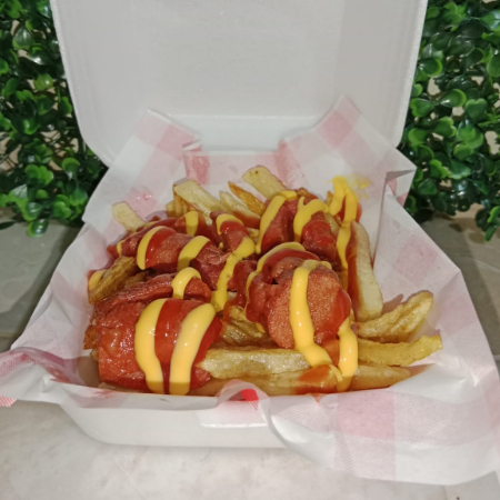 Salchipapas