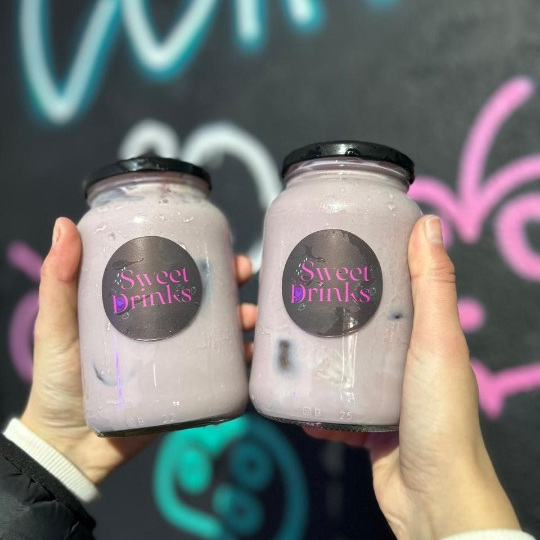 Dupla: espanhola, copo de vidro de 600ml.