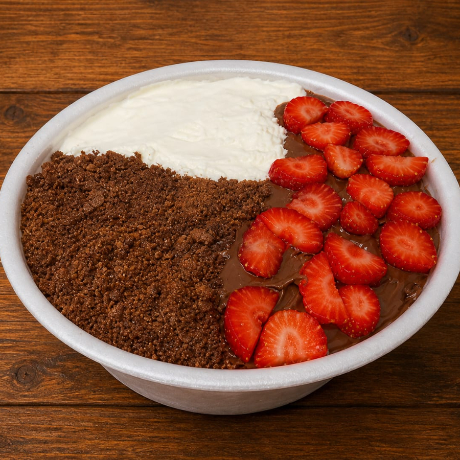 Montado Com Melhor Açaí Da Cidade Na Marmita De 1 Litro E No Topo Ovomaltine + Creme De Avelã + Leite Em Pó E Morango