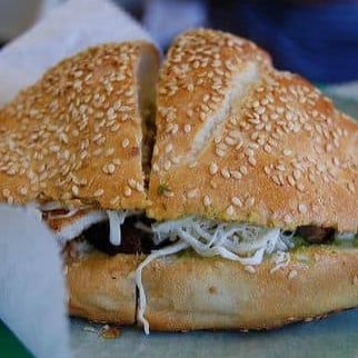 Cemita de Pollo Adobado
