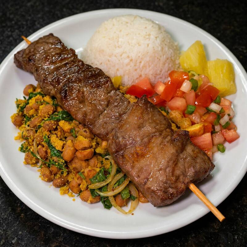 Arroz, Feijão Tropeiro, Espeto, Mandioca, Batata Frita e salada