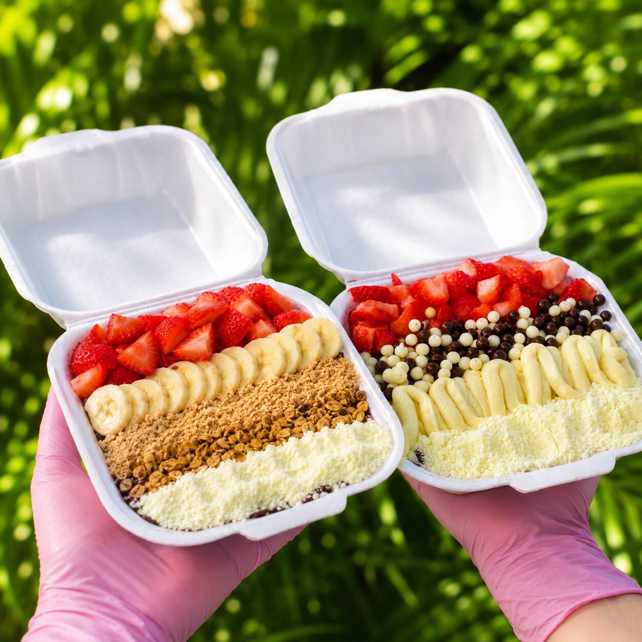Combo Casal Real 👑❤️2 deliciosos açaís na marmita de 300 ml, cada um com 3 acompanhamentos e 2 cremes para deixar tudo ainda mais especial! Perfeito para compartilhar com quem você gosta e aproveitar um momento doce e geladinho🍓🍫✨