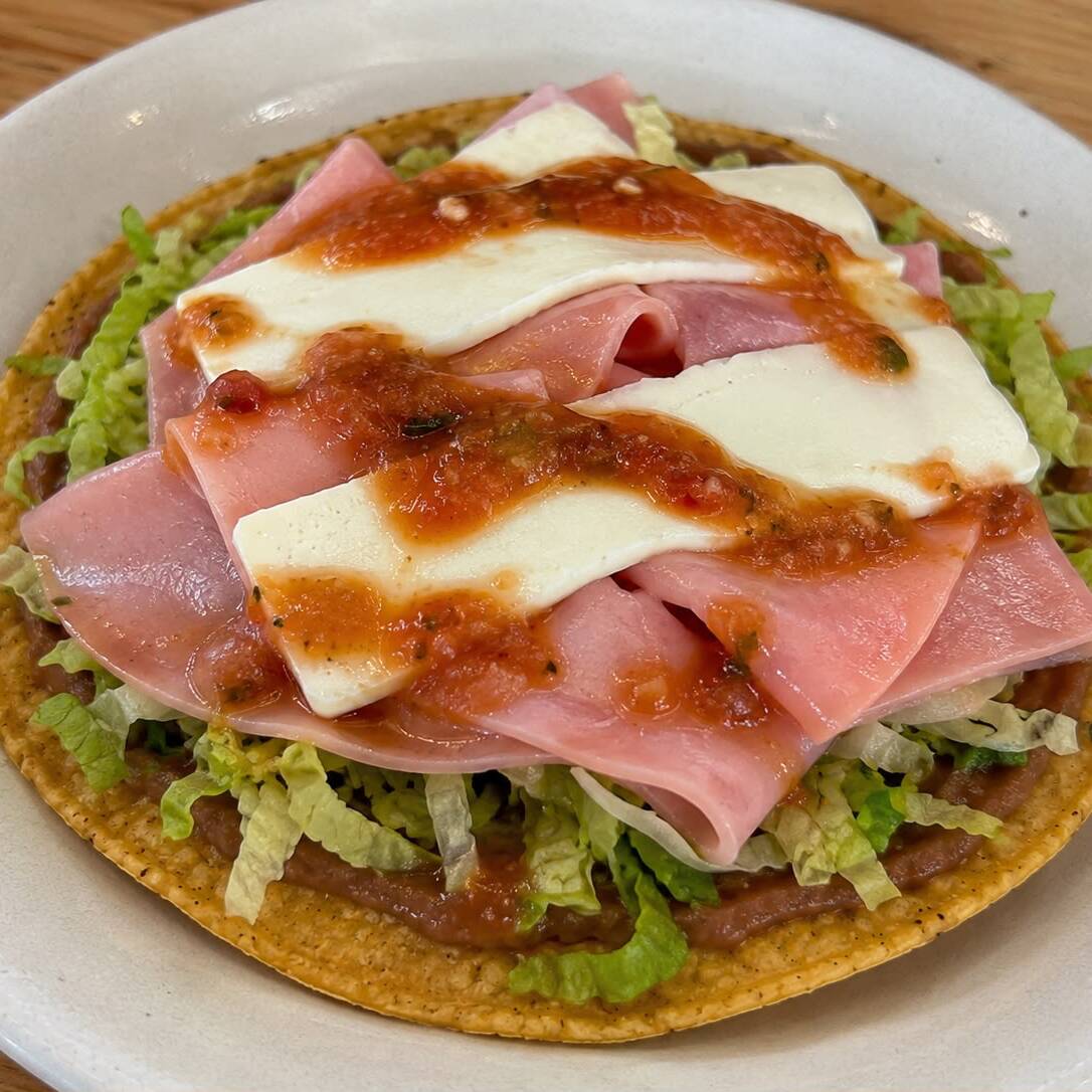 Tostada de Jamón con Panela