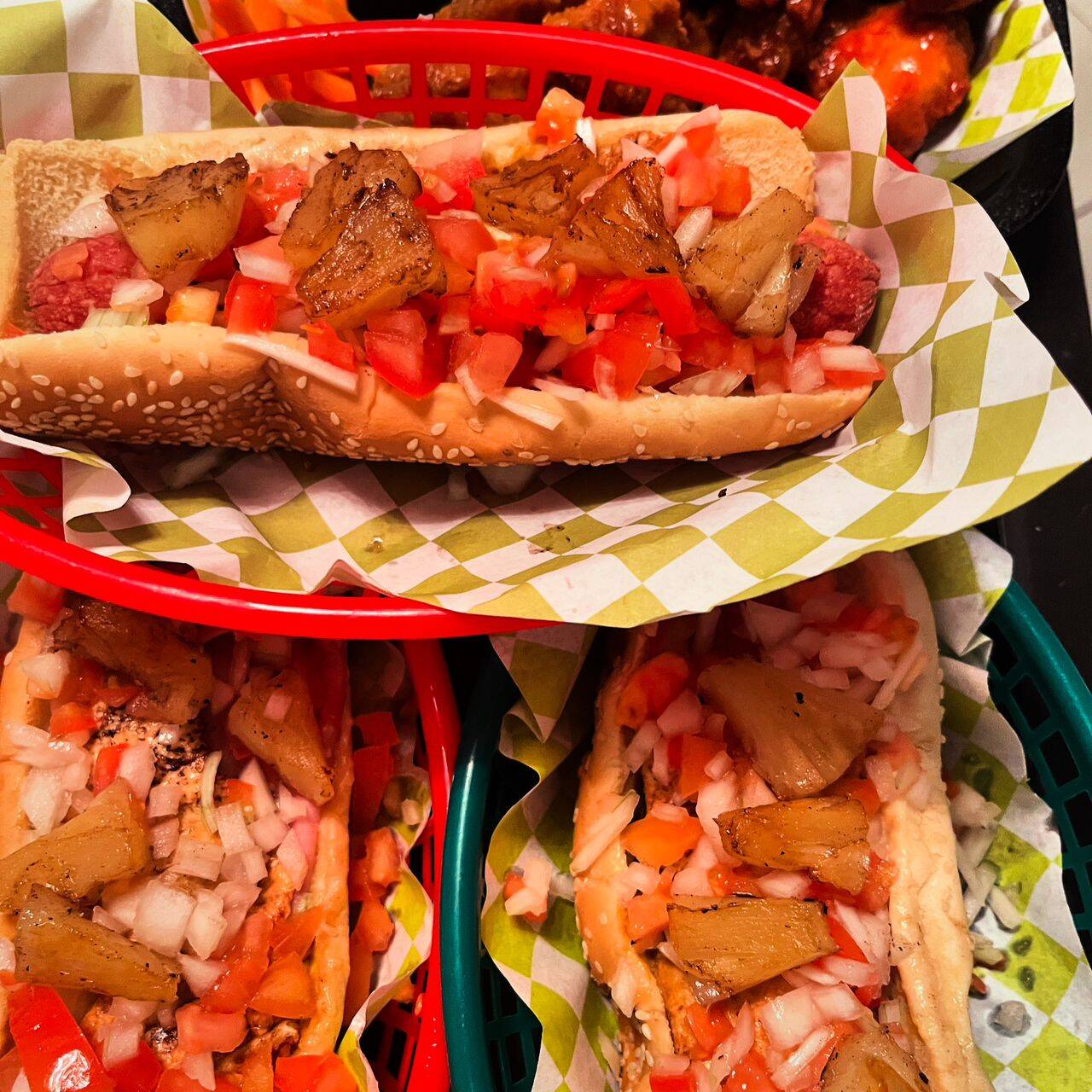 Hot dog piña