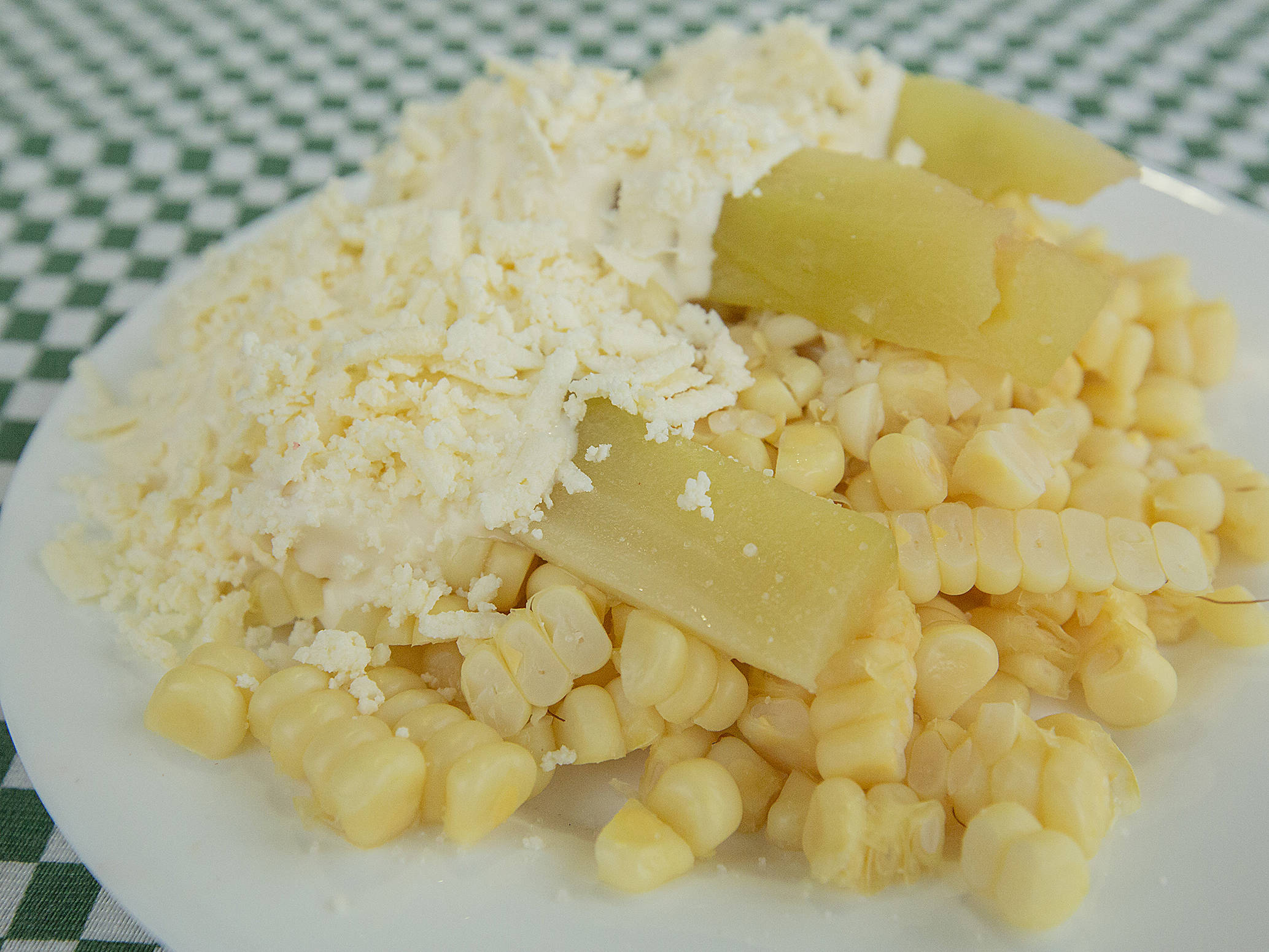 Elote, Chayote y Papa con Crema y Queso