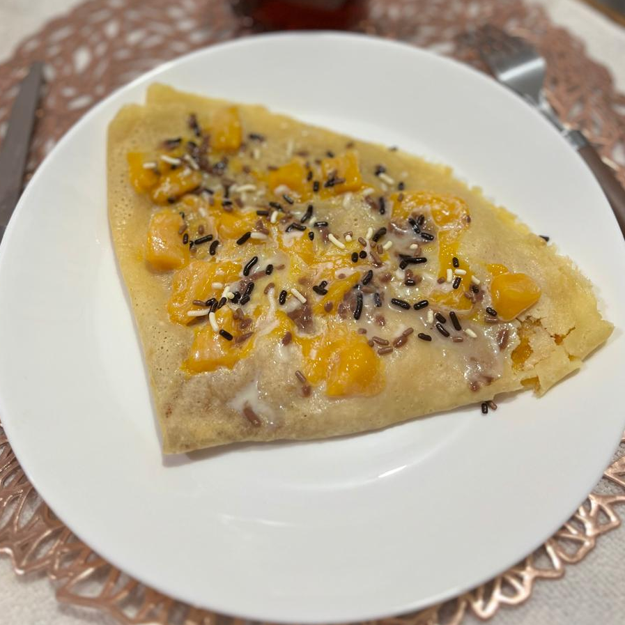 Crepa de Queso Philadelphia con Mango y Lechera