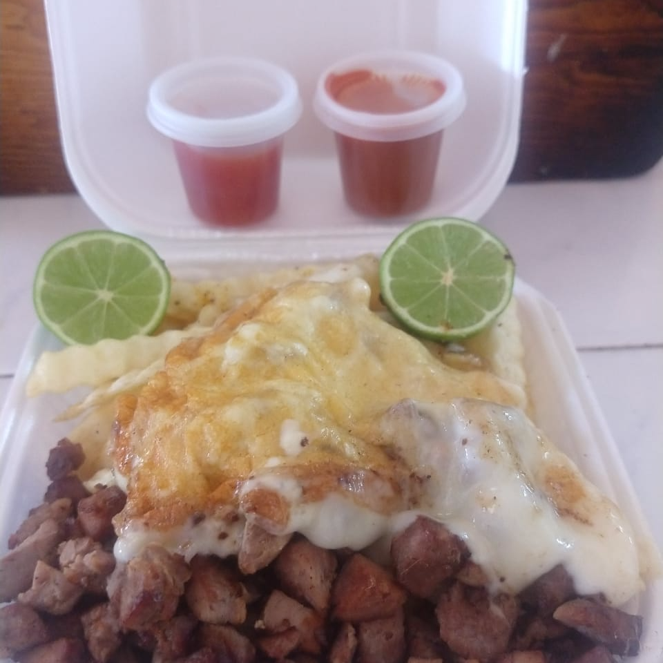 🍟🥩🧀 Papas a la Francesa con Arrachera y Queso A