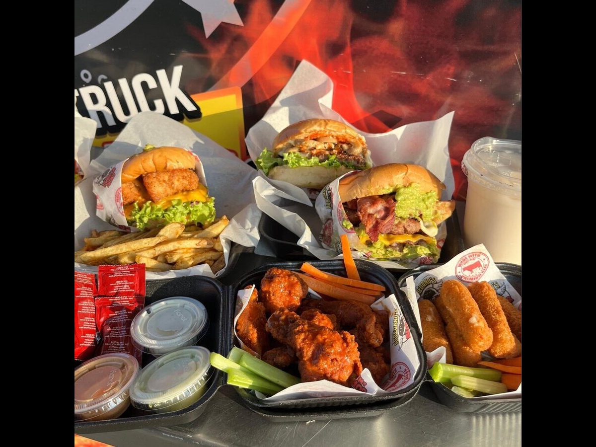 Agredano’s Burger and Wings (3er Etapa Río)