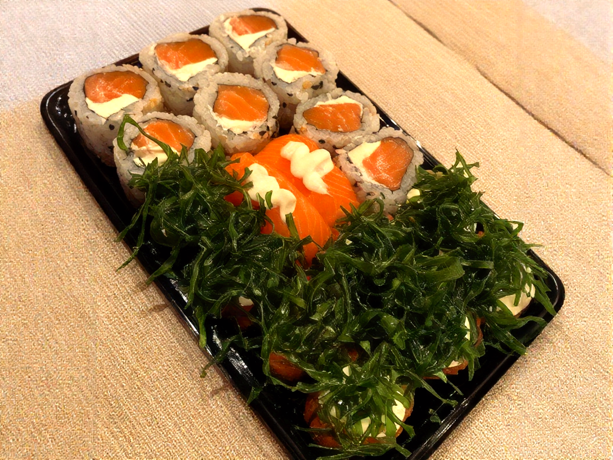 Tik Poke- Poke,sushi & Roll
