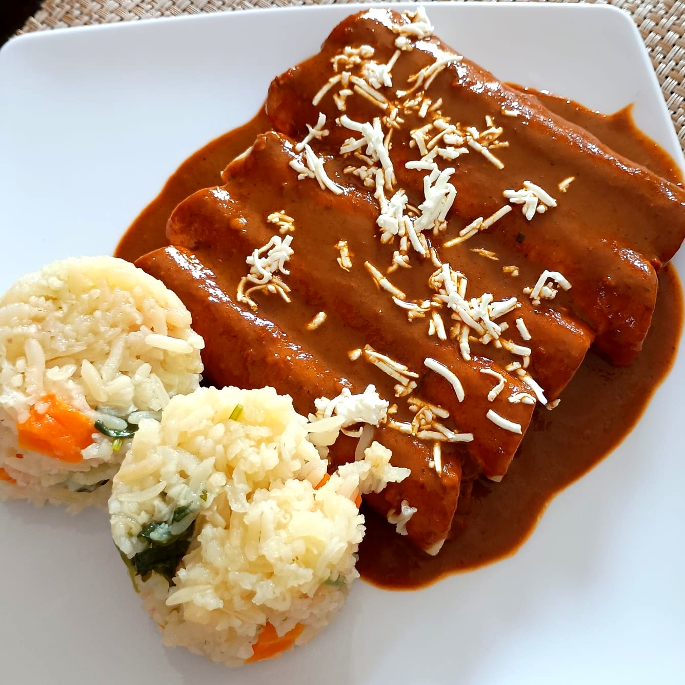 Enmoladas de Pollo