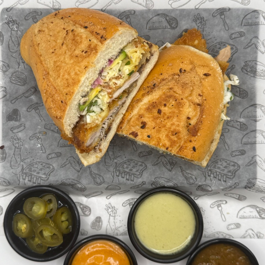 TORTA DE MILANESA DE CERDO EMPANIZADO