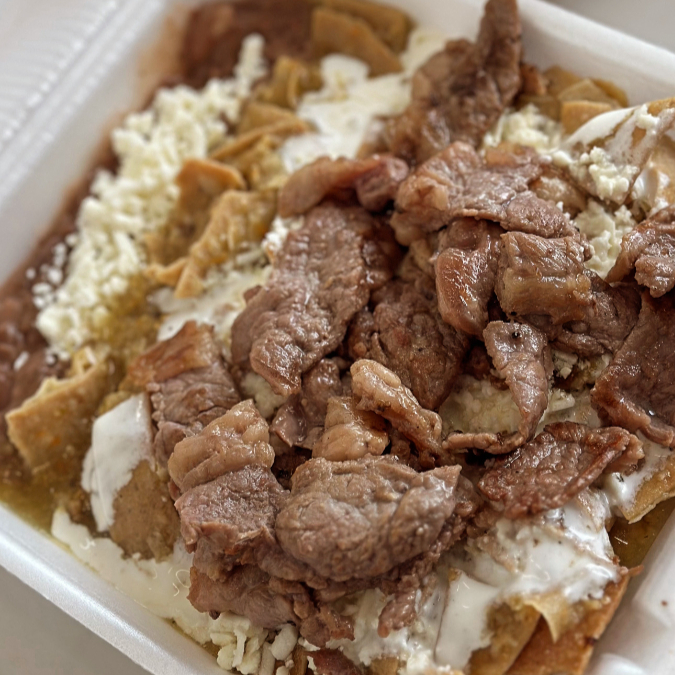Chilaquiles Verdes con Arrachera