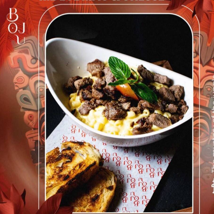 RIB EYE MAC AND CHESSE