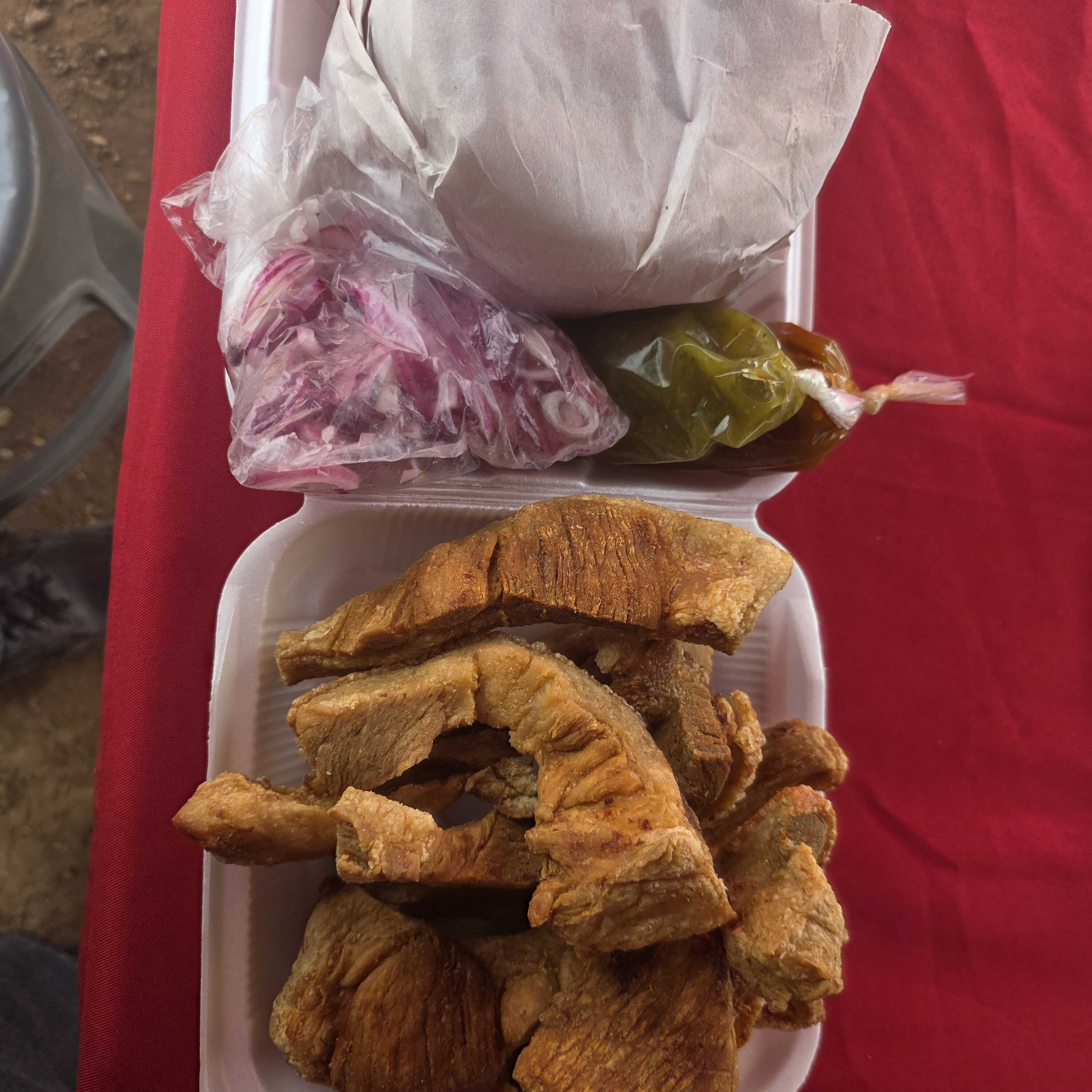 1KILO CHICHARRON CARNUDO