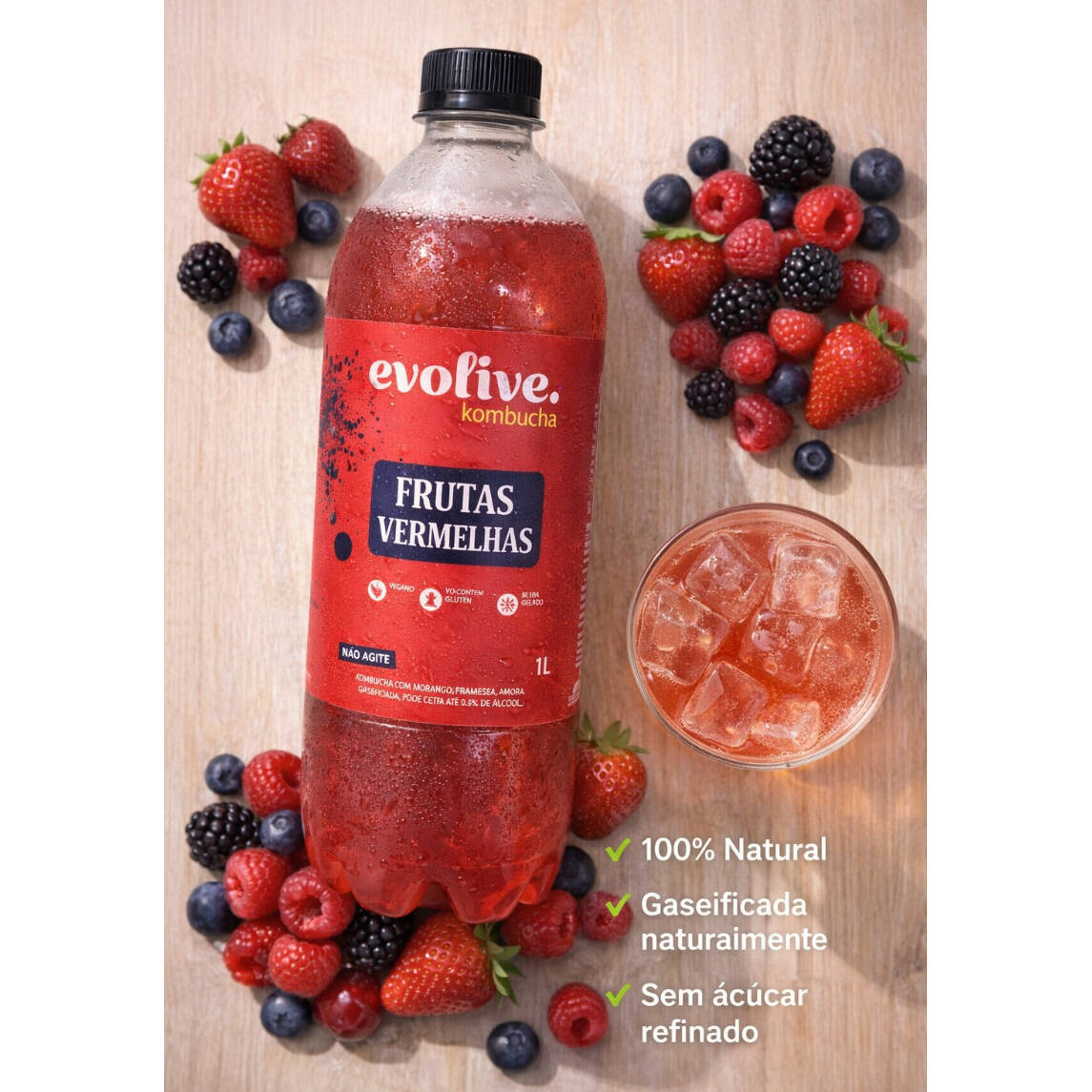 Kombucha Artesanal 1L – Frutas Vermelhas. Bebida funcional naturalmente fermentada, rica em probióticos e com gaseificação natural. Refrescante, sabor marcante e levemente adocicado das frutas vermelhas. Alternativa saudável ao refrigerante tradicional, sem conservantes artificiais. Ideal para compartilhar. Experimente também Limão & Gengibre ou Uva