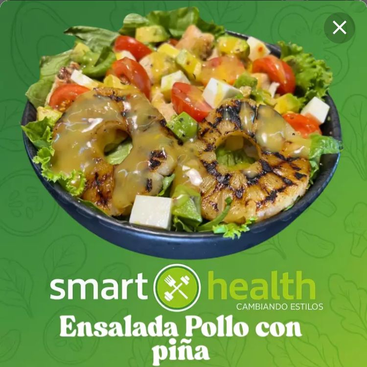 Ensalada Pollo con Piña