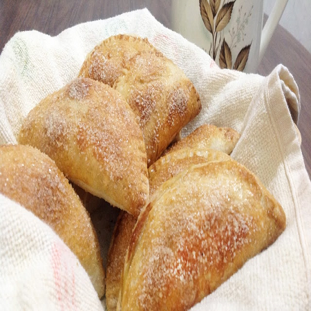 Empanada Dulce de Mermelada de Piña
