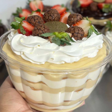 Delicioso pave com bolachas maizena, ninho e mousse de ninho