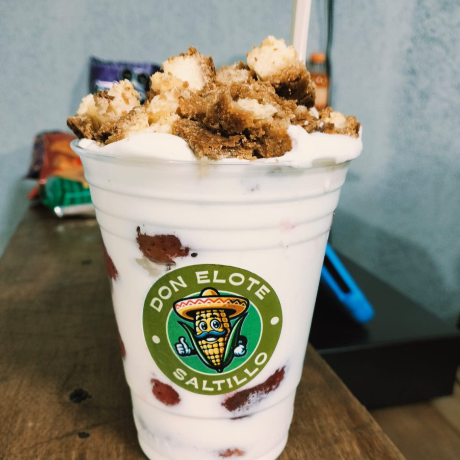 Fresas con Crema y Pay de Queso