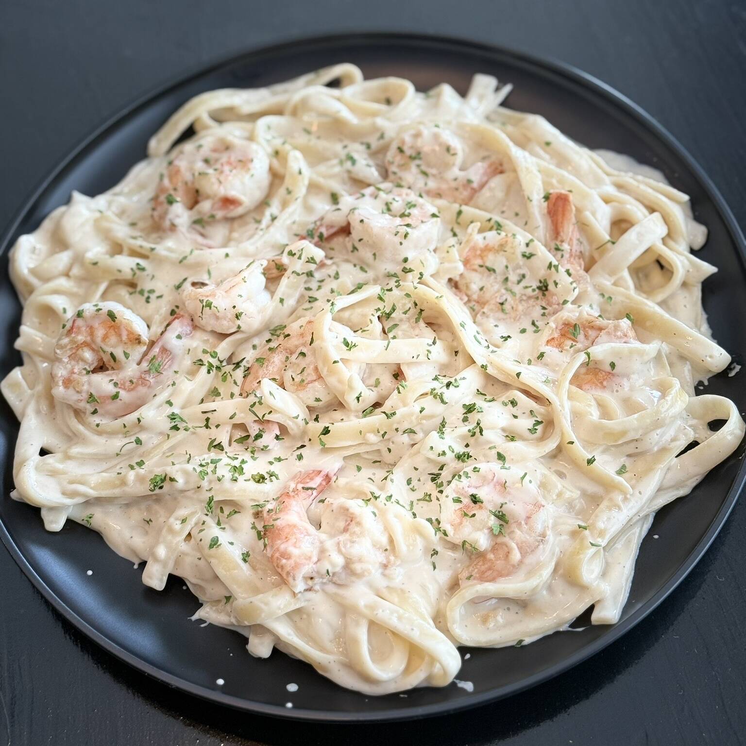 Pasta Alfredo con Camarón