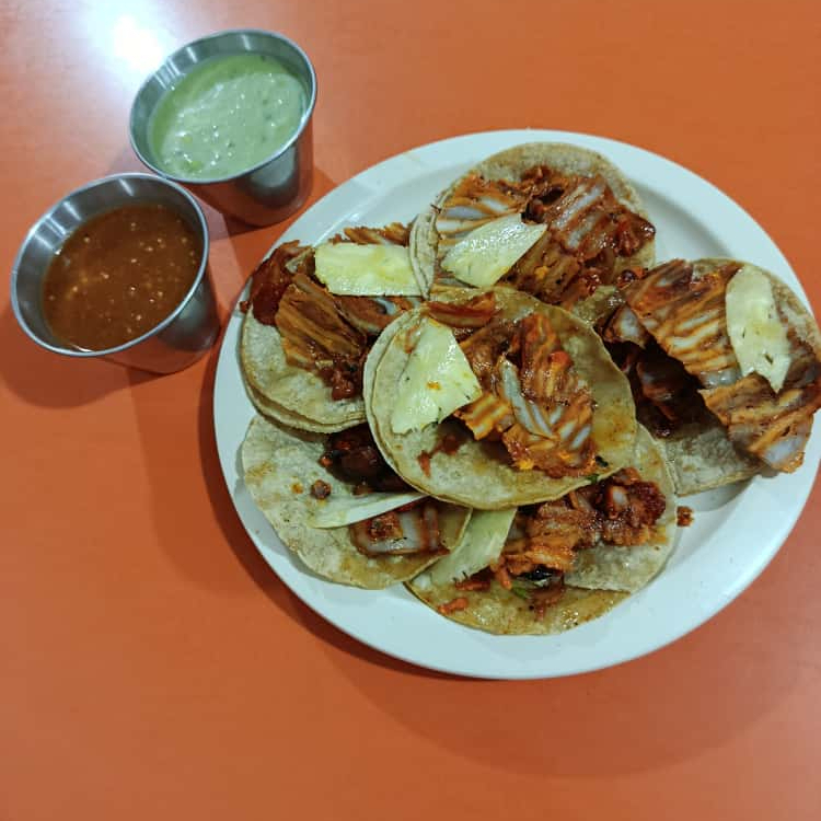 Tacos al pastor 2x1