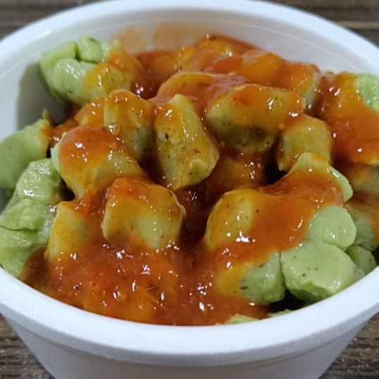 Nhoque de espinafre e molho á sua escolha