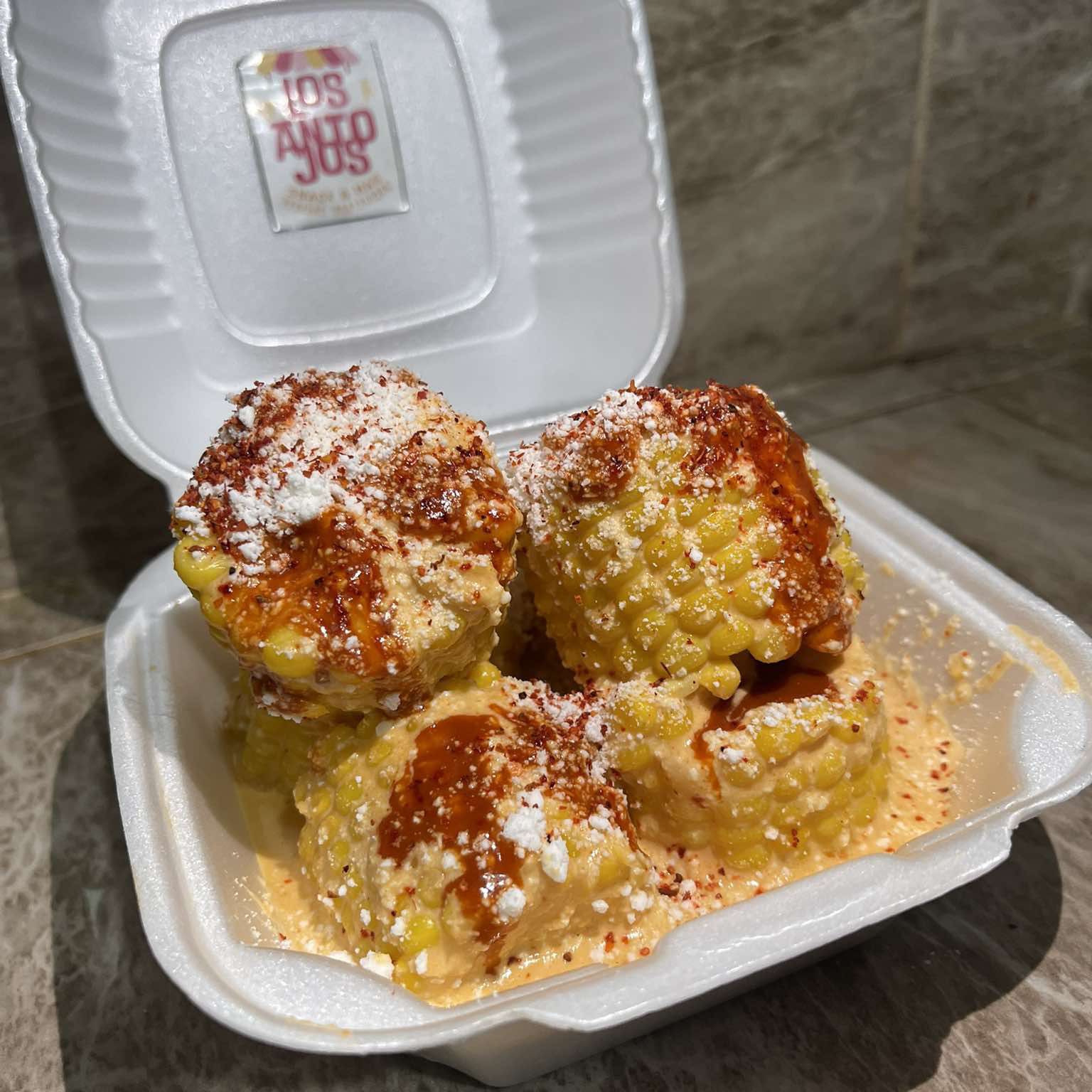 Elotes Chorreados