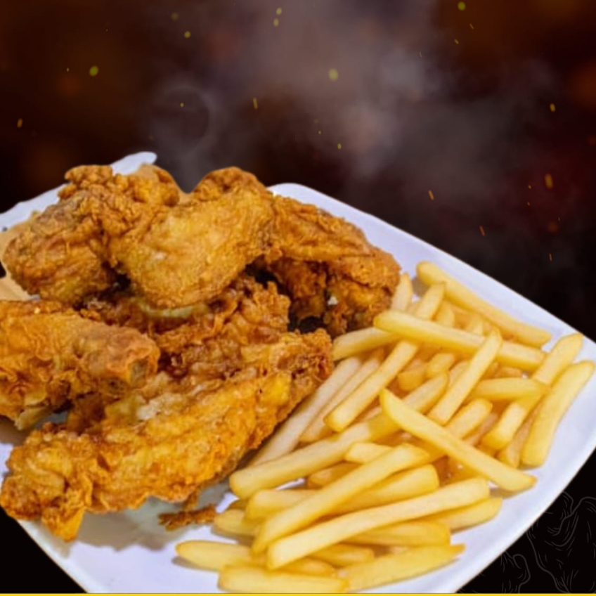 MEDIO POLLO BROASTER + PAPAS FRITAS