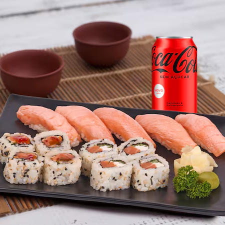 5 sushi de salmão maçaricado + 4 fresh uramaki com molho sweet chilli
+ 4 uramaki de salmão com pepino e cream cheese, + uma coca - cola lata para acompanhar.
