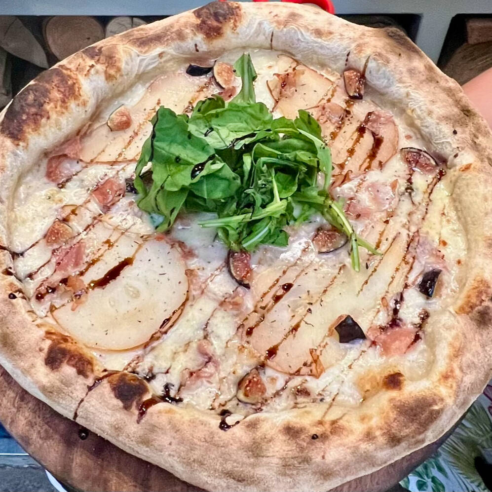 Pizza Gorgonzola y Pera