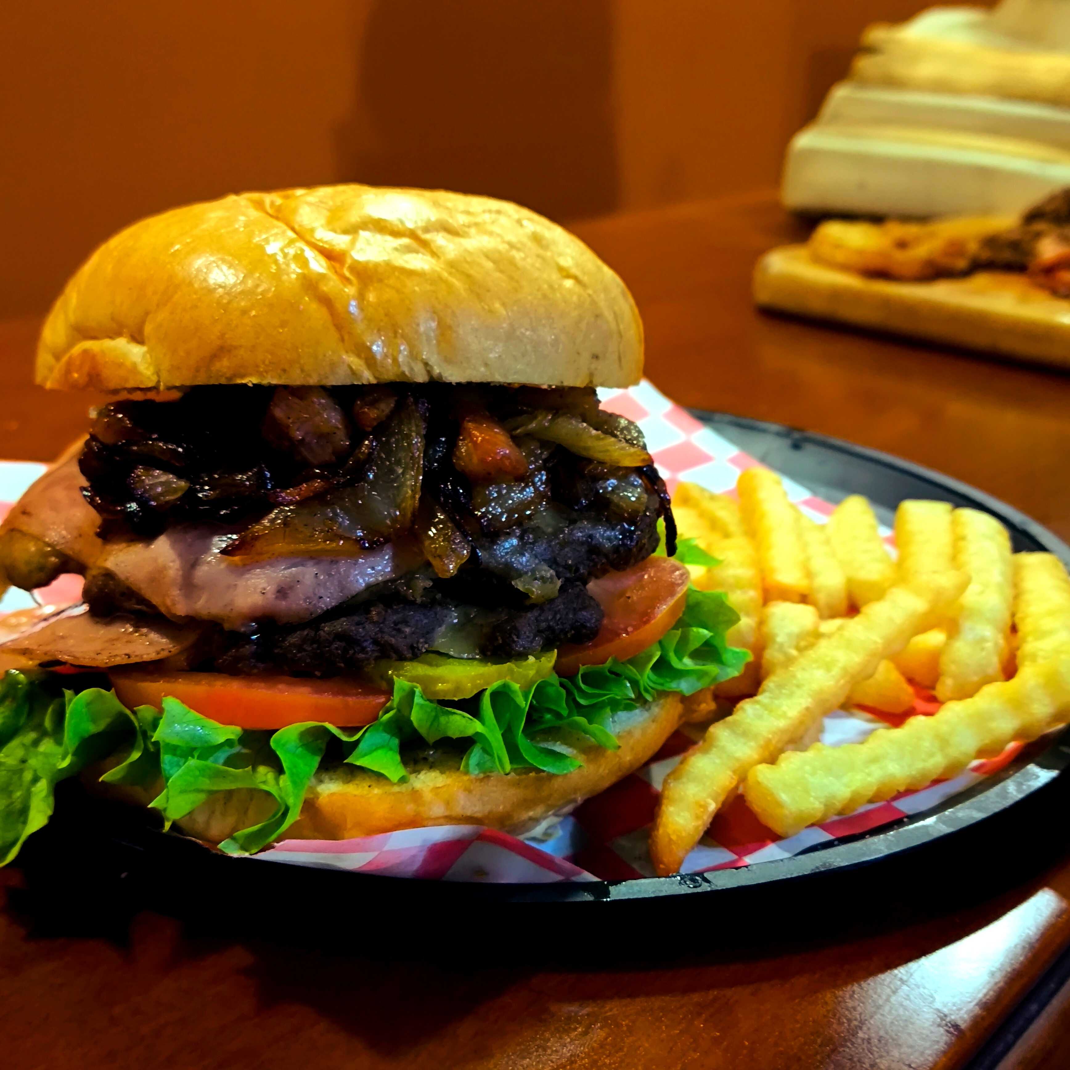 HAMBURGUESA CARAMELIZADA